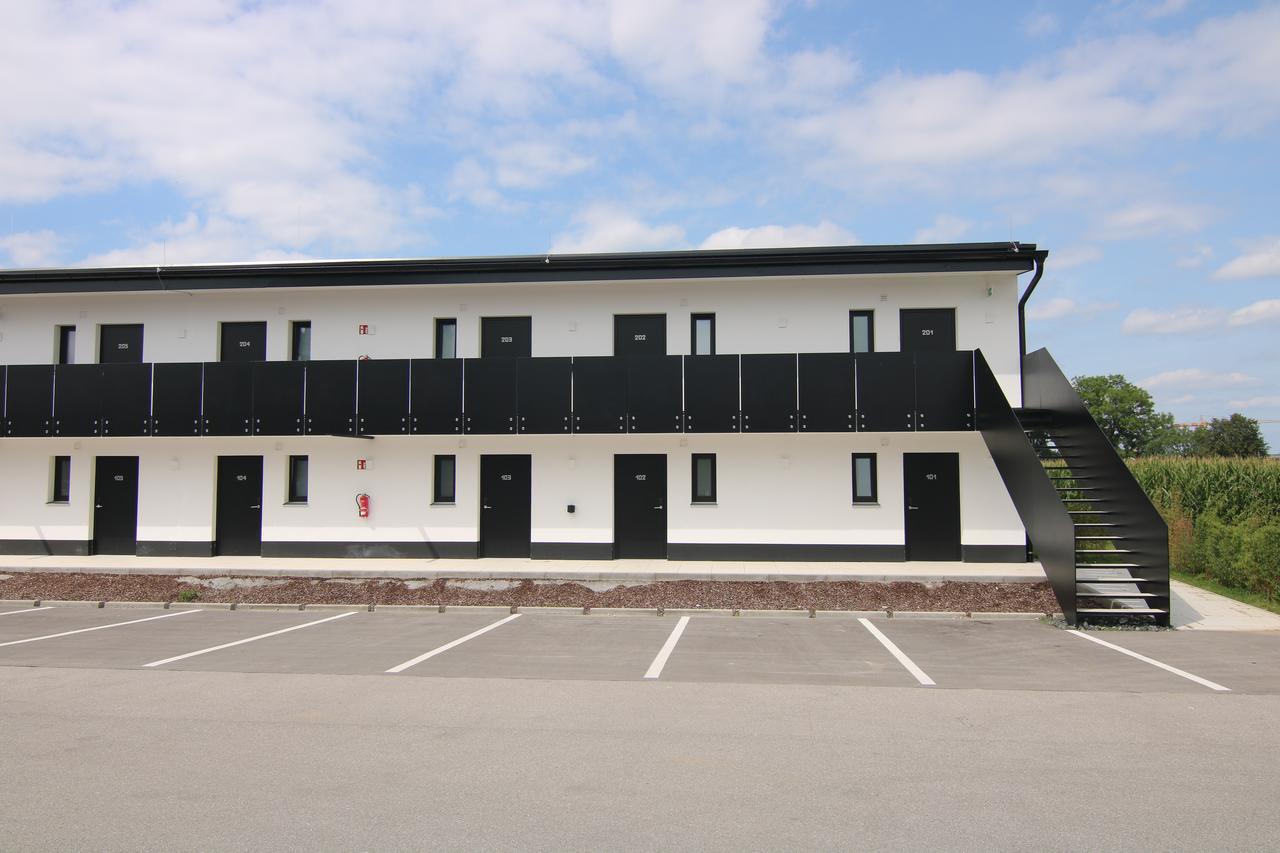 Mn Hotel By Wmm Hotels Mindelheim Exterior photo